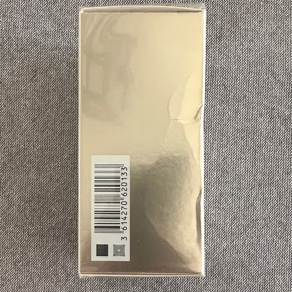 Giorgio Armani Prima Day-Long Skin Perfector - Picture 4 of 6